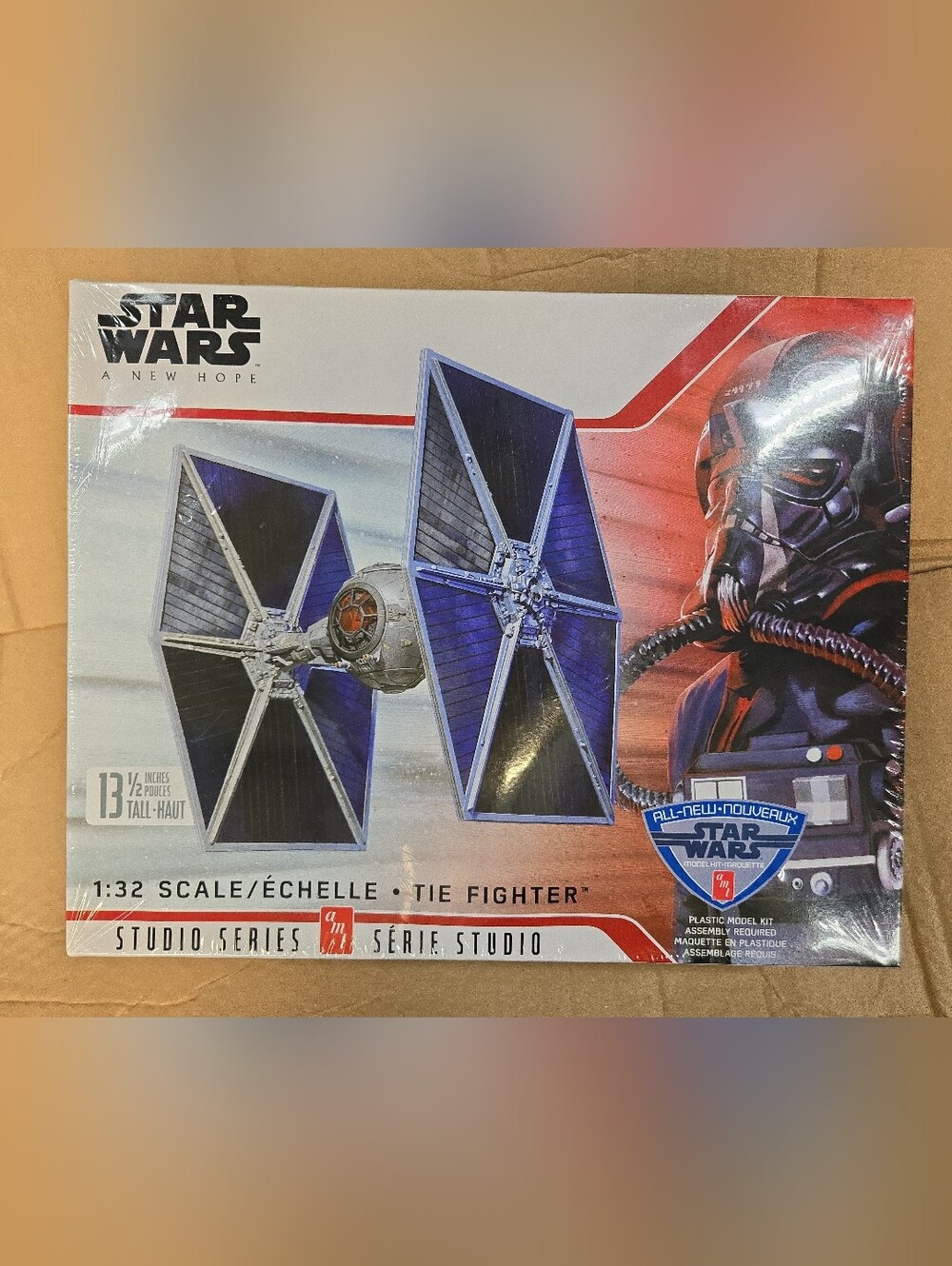 Star Wars: A New Hope TIE Fighter AMT 1:32 Studio Series Model Kit (AMT1341M)